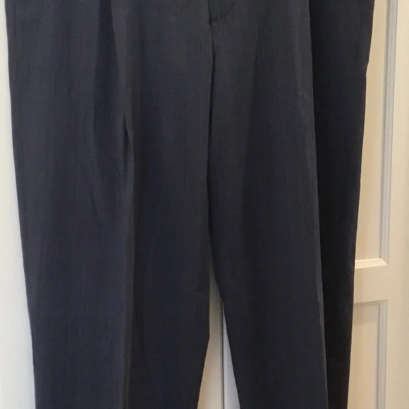 Men’s Sophisticated Charcoal Suit 44L - Picture 5 of 11